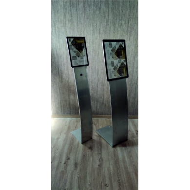 Krom Çerçeve - A4 -  Panel Ayaklı - Tablet Bilgisayar Görünümlü 
